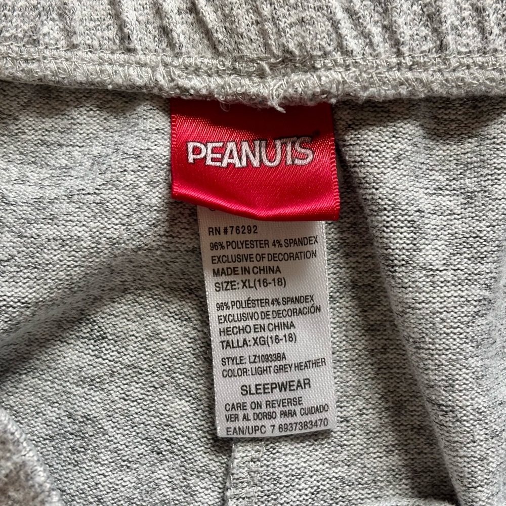 Peanuts- Gray Pajama sweatshirt & pants Set women’s, size XL - Picture 6 of 13